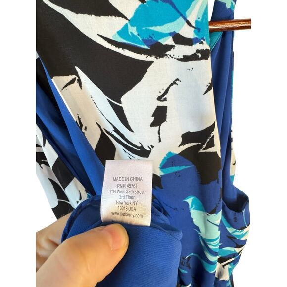 PARKER Diane Surplice Wrap Dress Mini Blue Gardenia Abstract Sz Medium Romantic - Picture 10 of 10